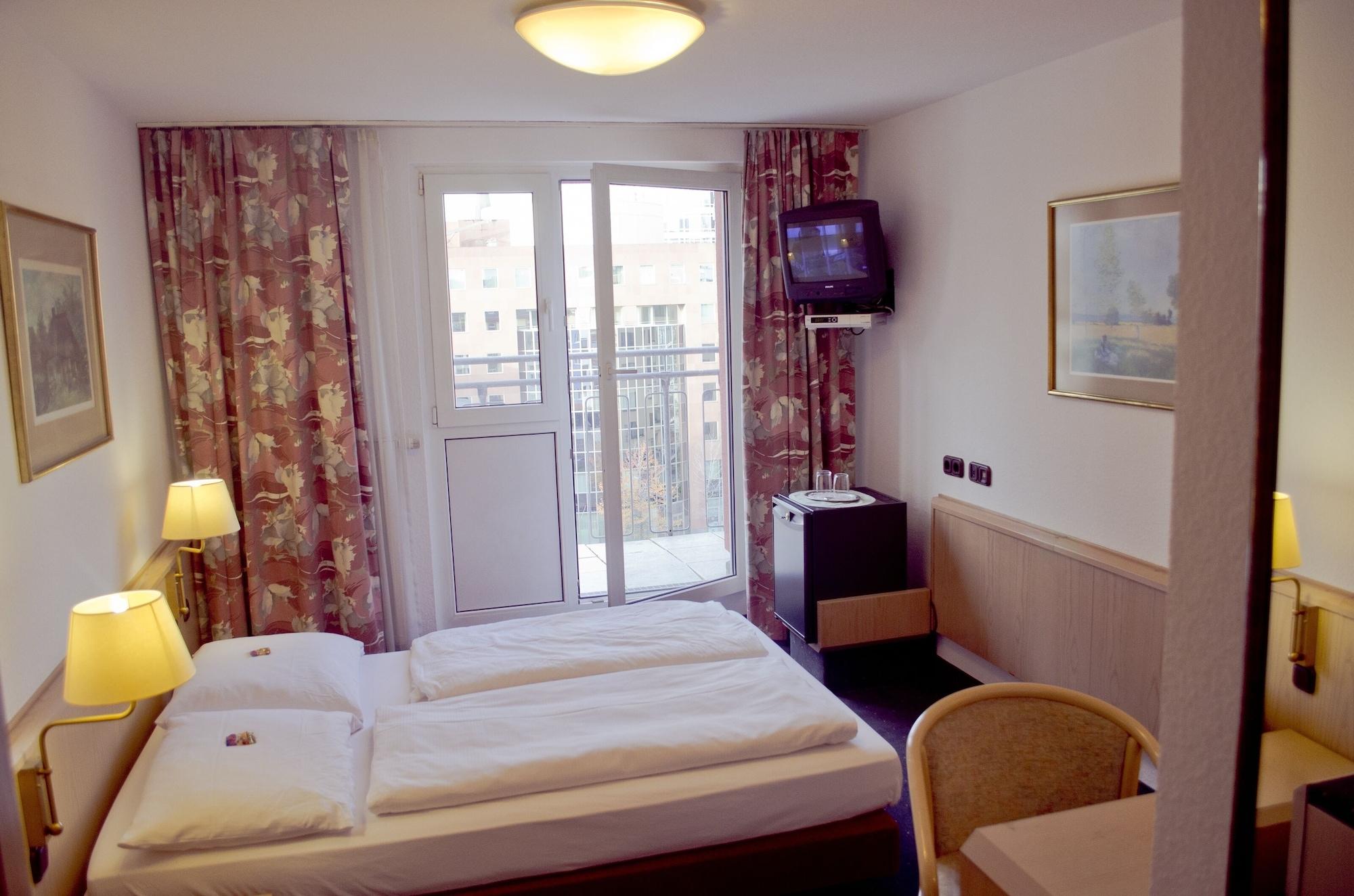 Adler Hotel Frankfurt Frankfurt am Main Ngoại thất bức ảnh