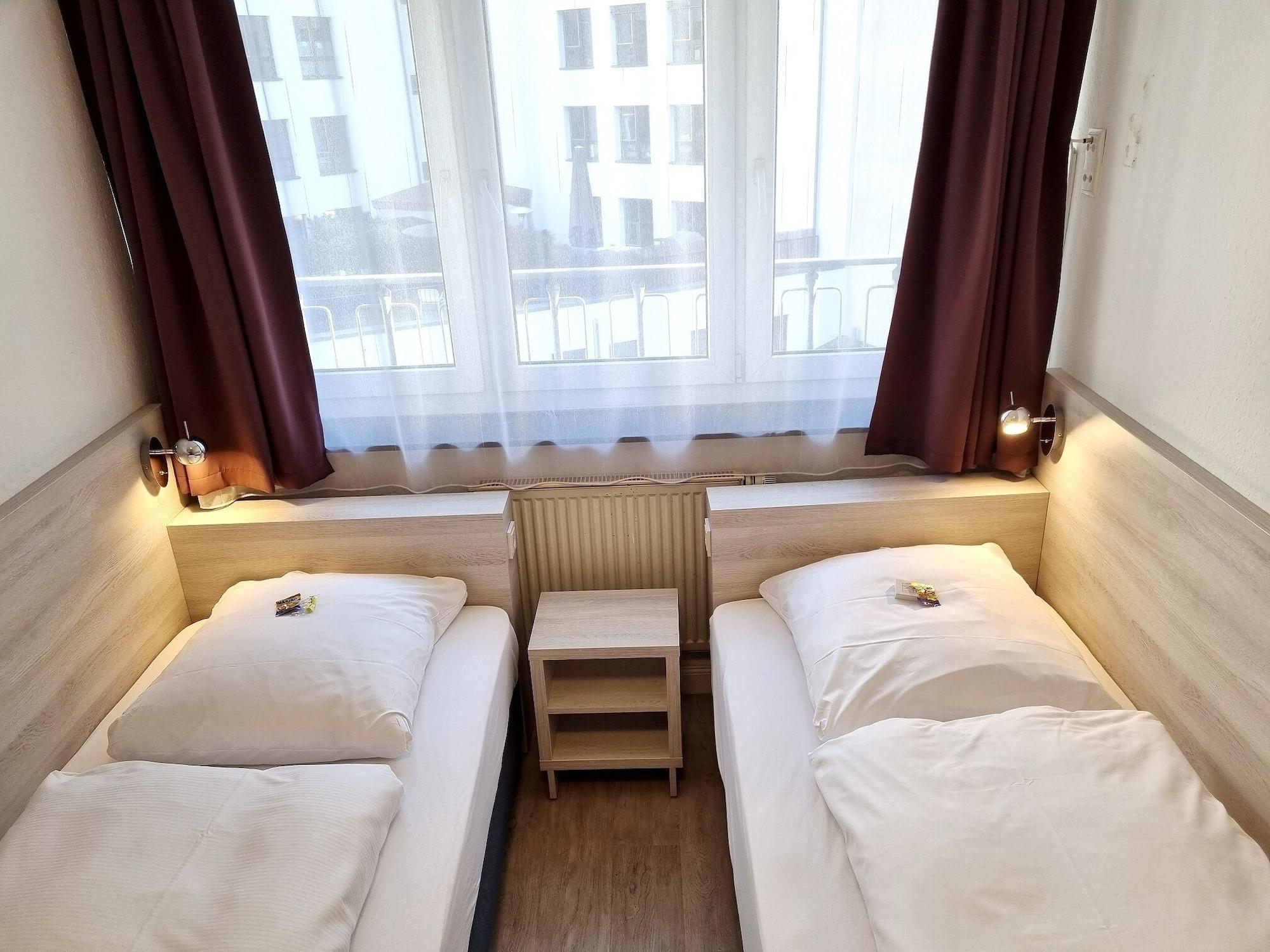Adler Hotel Frankfurt Frankfurt am Main Ngoại thất bức ảnh