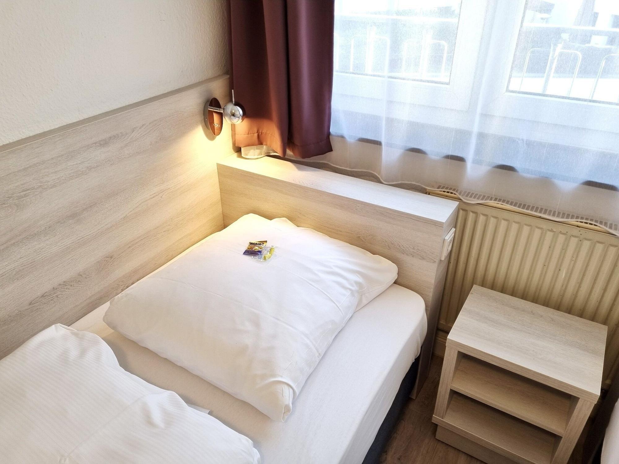 Adler Hotel Frankfurt Frankfurt am Main Ngoại thất bức ảnh