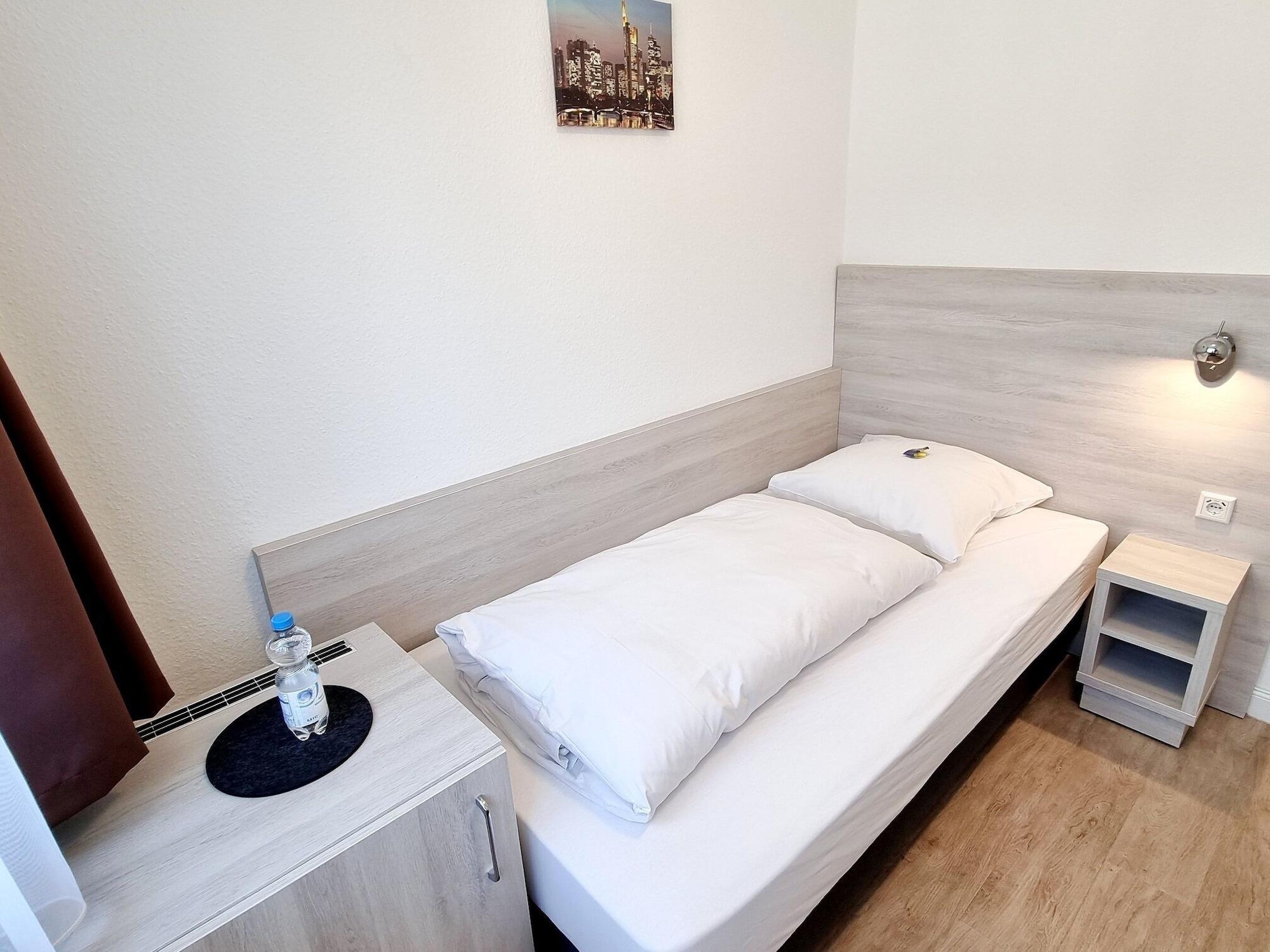 Adler Hotel Frankfurt Frankfurt am Main Ngoại thất bức ảnh